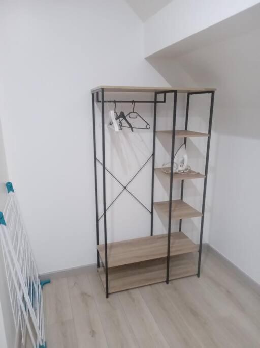 Joli Appartement De Vacances Ecouen ภายนอก รูปภาพ