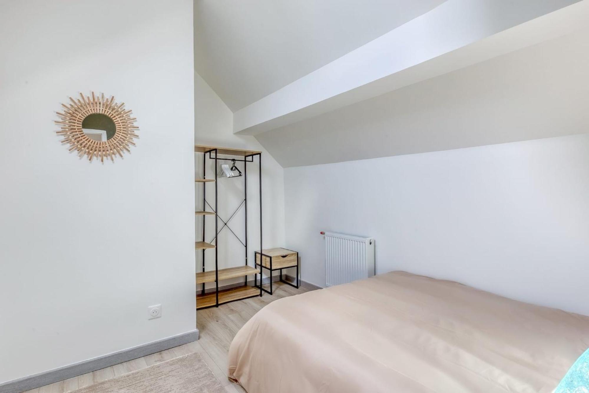 Joli Appartement De Vacances Ecouen ภายนอก รูปภาพ
